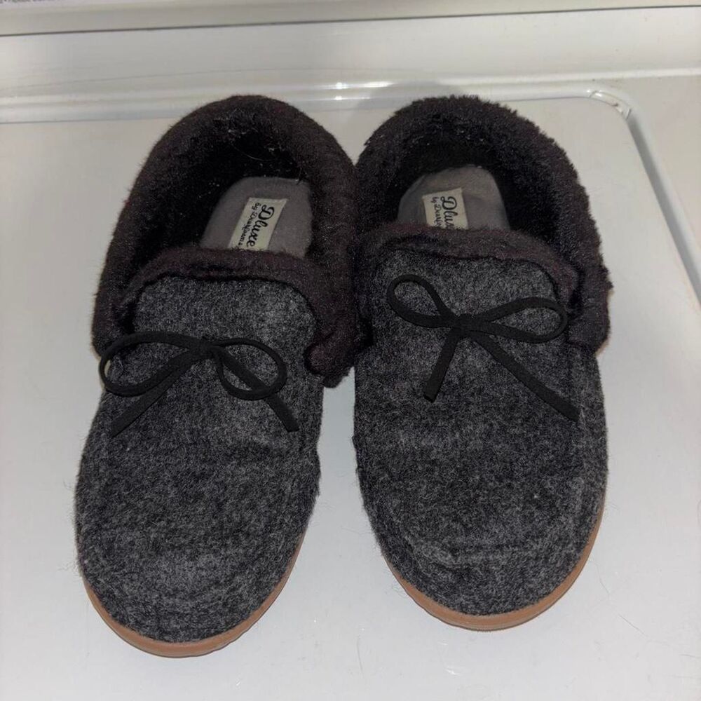 Dluxe mocassins with memory foam super cozy size Large 9/10